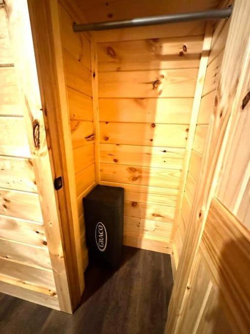 Willa New! Indoor Pool/Ps 5/Hot Tub/Parkway Pigeon Forge Zewnętrze zdjęcie