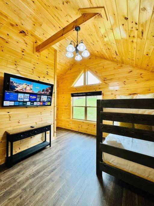 Willa New! Indoor Pool/Ps 5/Hot Tub/Parkway Pigeon Forge Zewnętrze zdjęcie
